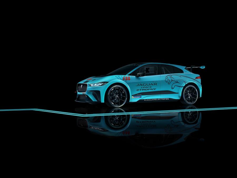  Jaguar I-Pace eTrophy VIP Car Jaguar 2018 года  (фото 9 из 27)